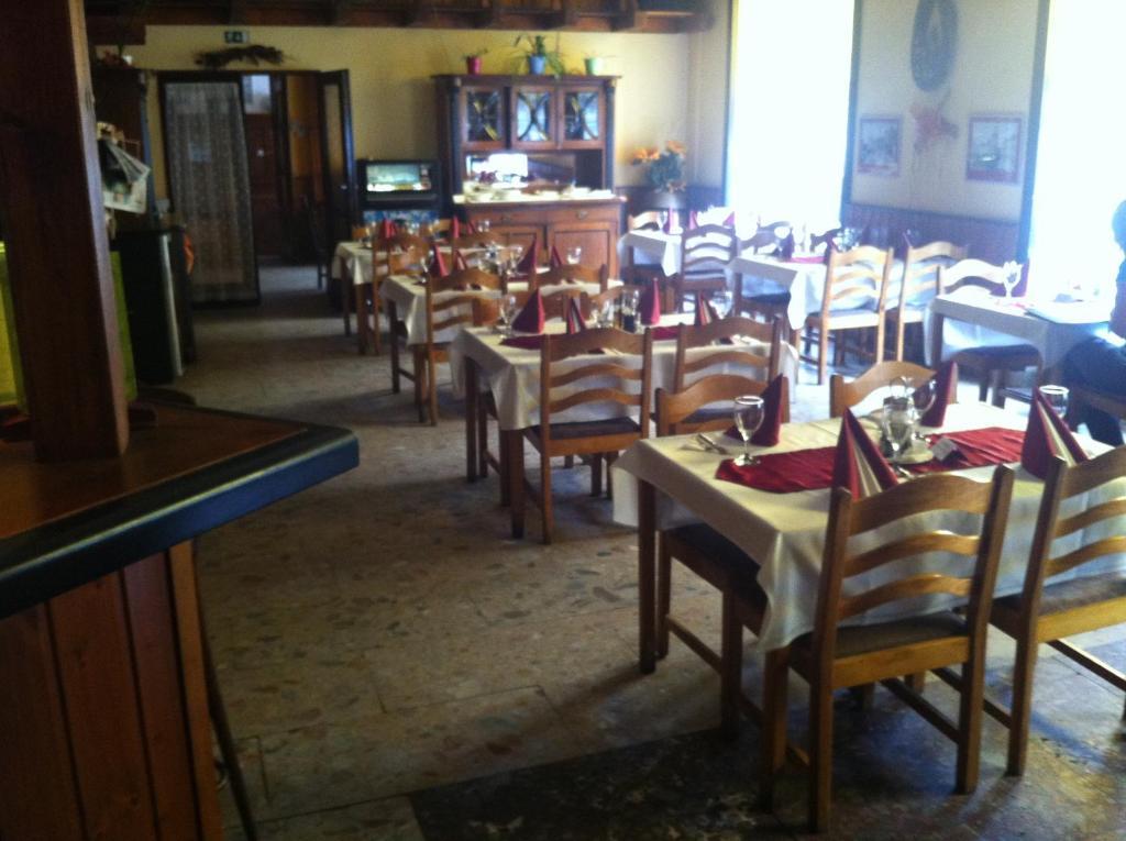 Hotel Max Simek Ostrava Bagian luar foto