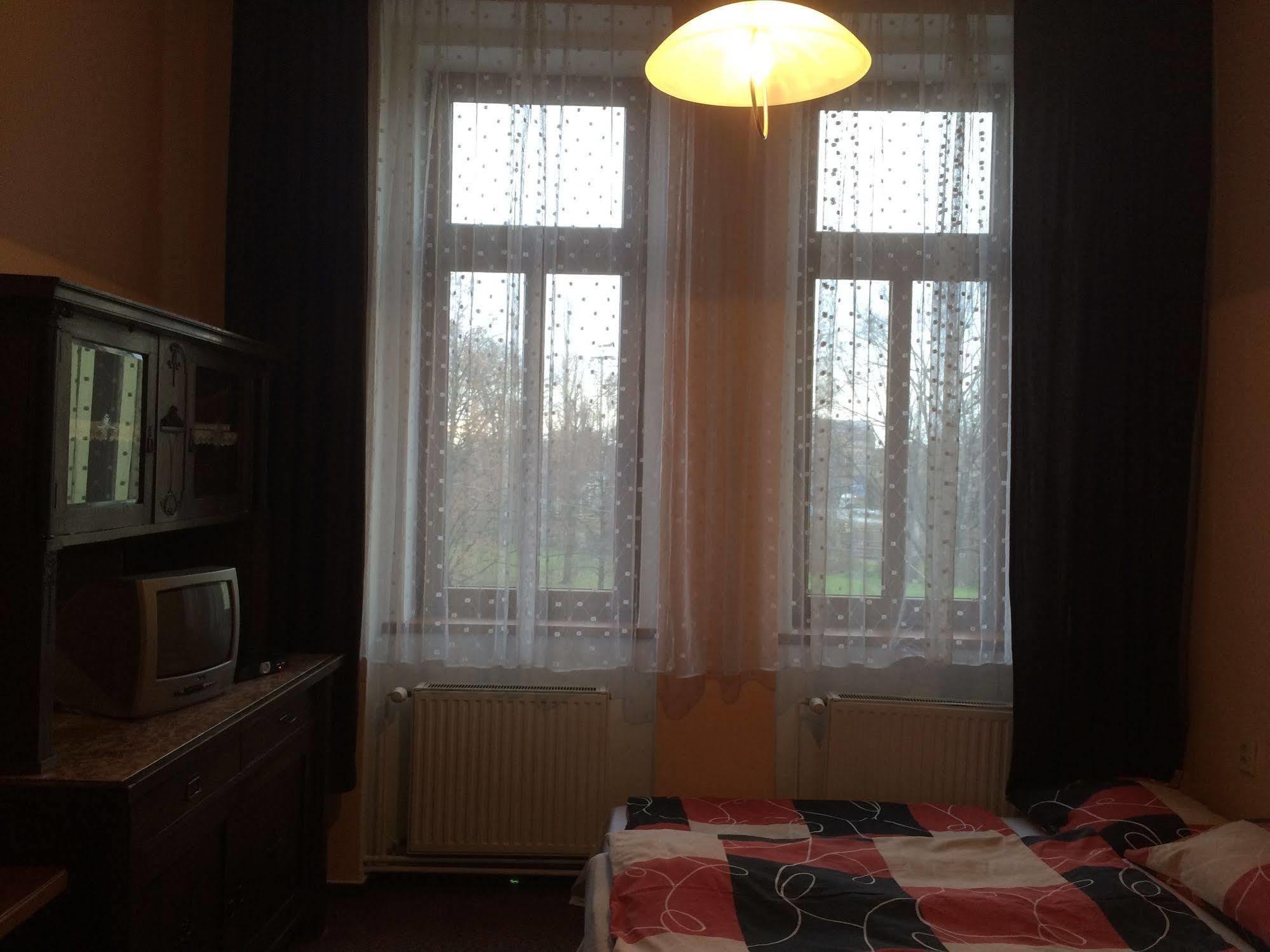 Hotel Max Simek Ostrava Bagian luar foto